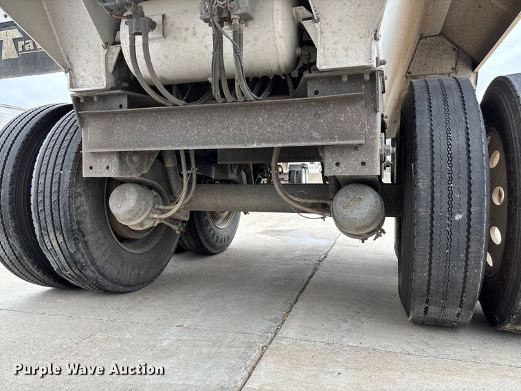 image for item FB3194 2016 Travis S/97 end dump trailer