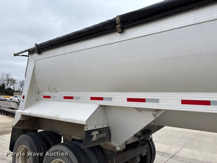 image for item FB3194 2016 Travis S/97 end dump trailer