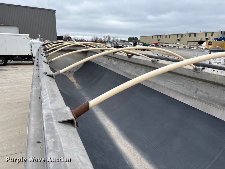 image for item FB3194 2016 Travis S/97 end dump trailer