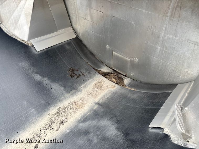 image for item FB3194 2016 Travis S/97 end dump trailer