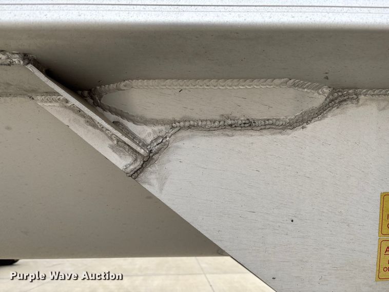 image for item FB3194 2016 Travis S/97 end dump trailer