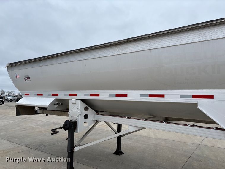 image for item FB3194 2016 Travis S/97 end dump trailer