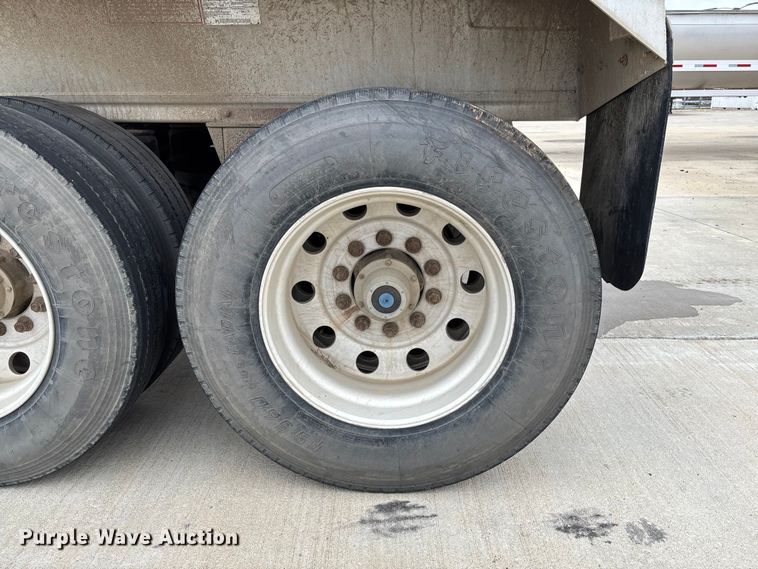 image for item FB3194 2016 Travis S/97 end dump trailer