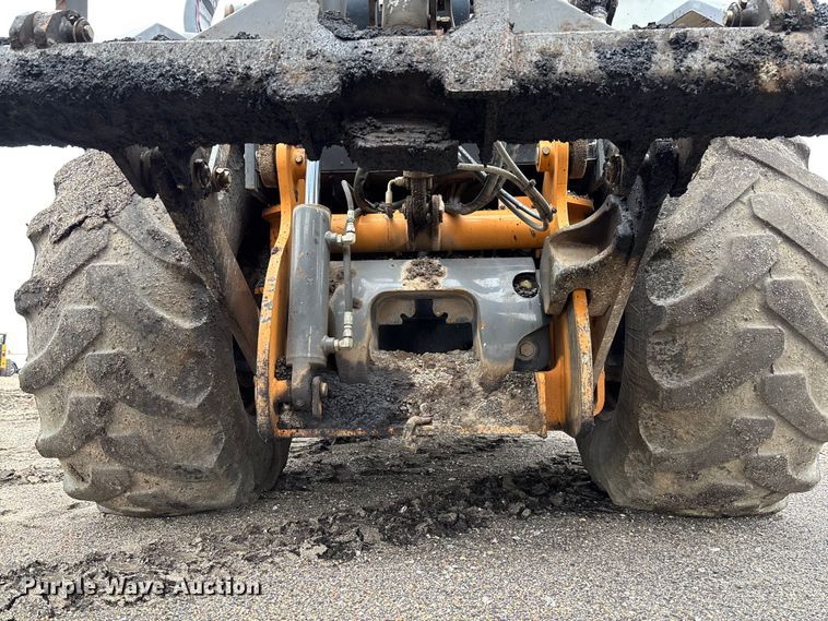 image for item FB3195 2017 Case 570N EP landscape tractor