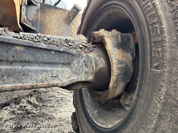 image for item FB3195 2017 Case 570N EP landscape tractor