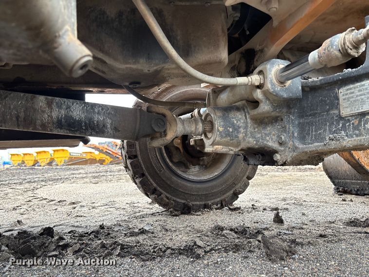 image for item FB3195 2017 Case 570N EP landscape tractor