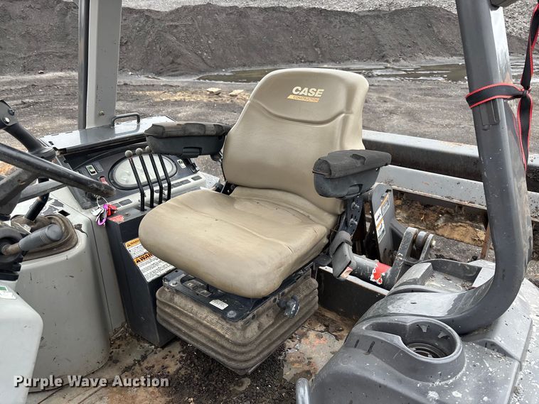 image for item FB3195 2017 Case 570N EP landscape tractor