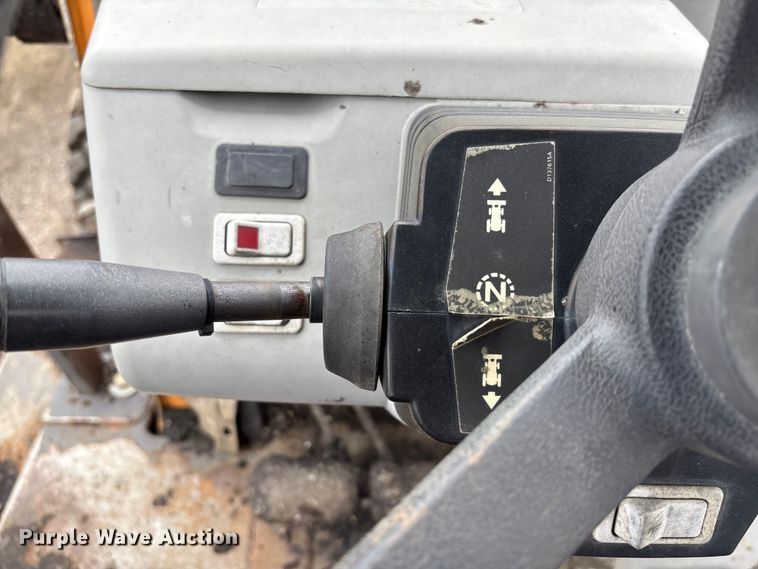 image for item FB3195 2017 Case 570N EP landscape tractor