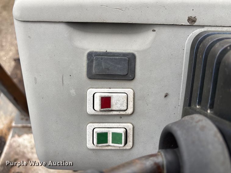 image for item FB3195 2017 Case 570N EP landscape tractor