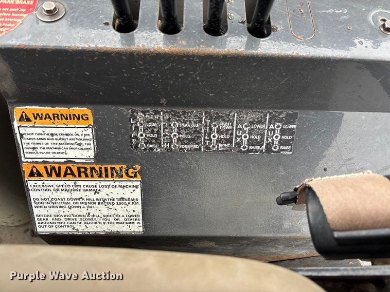 image for item FB3195 2017 Case 570N EP landscape tractor