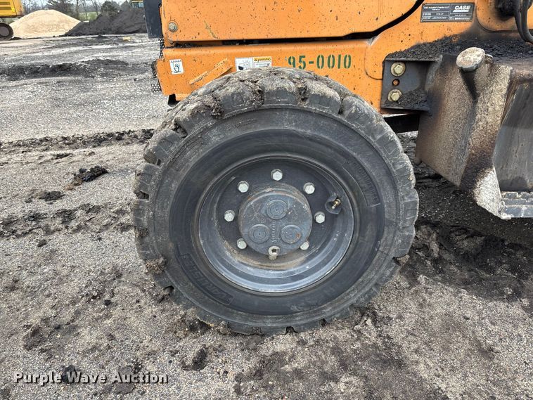 image for item FB3195 2017 Case 570N EP landscape tractor