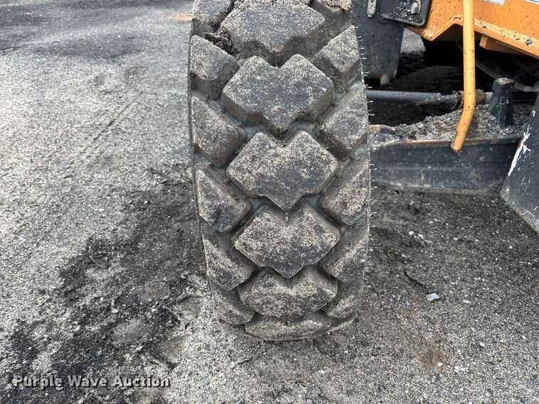 image for item FB3195 2017 Case 570N EP landscape tractor