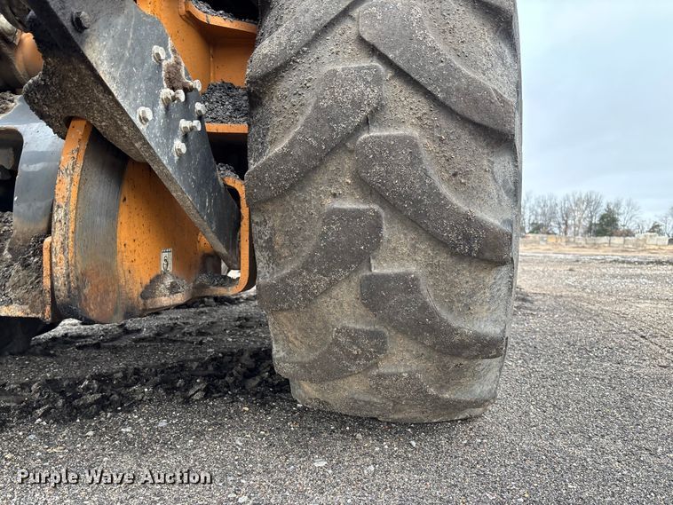 image for item FB3195 2017 Case 570N EP landscape tractor