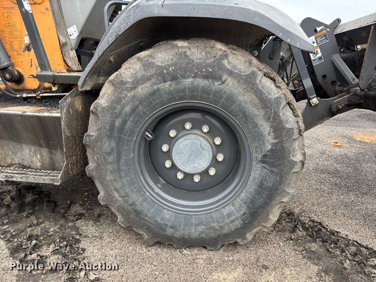 image for item FB3195 2017 Case 570N EP landscape tractor