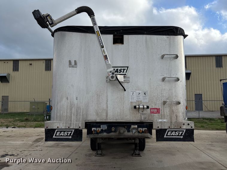 image for item FB3197 2006 East manufacturing end dump trailer