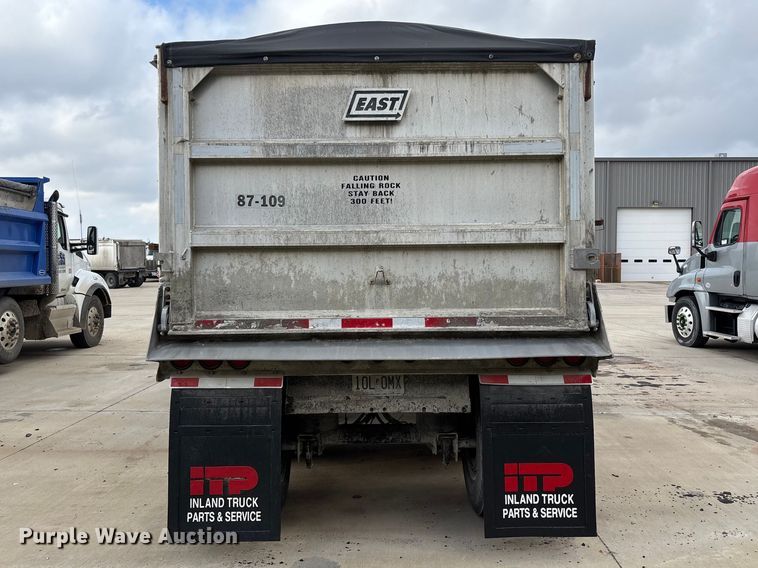 image for item FB3197 2006 East manufacturing end dump trailer