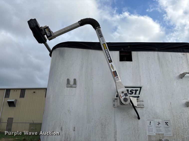 image for item FB3197 2006 East manufacturing end dump trailer