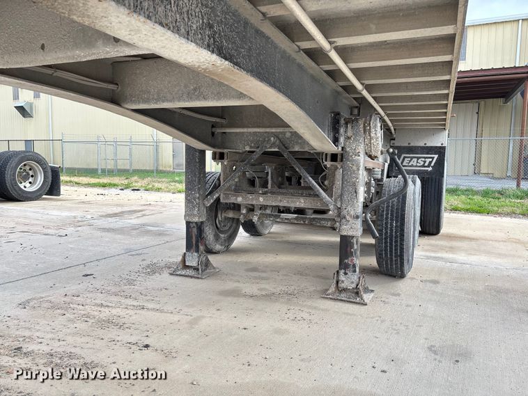 image for item FB3197 2006 East manufacturing end dump trailer