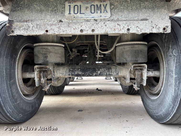 image for item FB3197 2006 East manufacturing end dump trailer