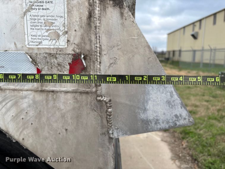 image for item FB3197 2006 East manufacturing end dump trailer