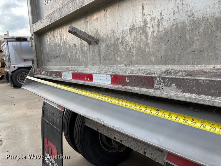 image for item FB3197 2006 East manufacturing end dump trailer