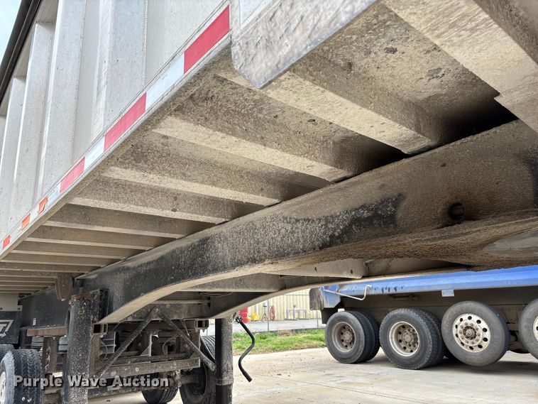 image for item FB3197 2006 East manufacturing end dump trailer