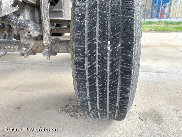 image for item FB3197 2006 East manufacturing end dump trailer