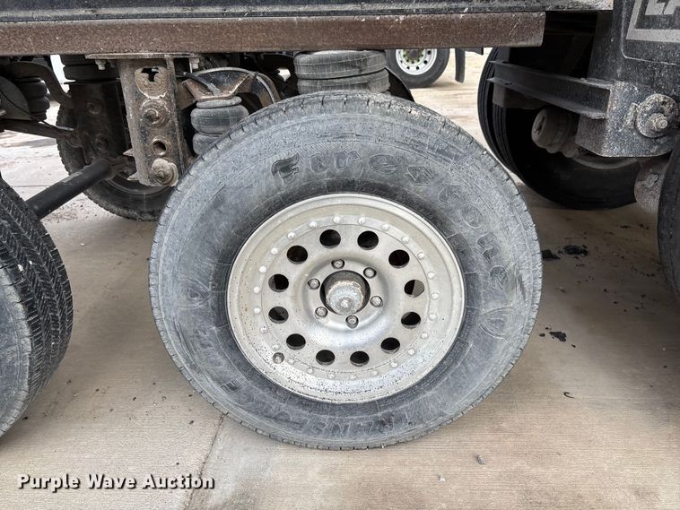 image for item FB3197 2006 East manufacturing end dump trailer