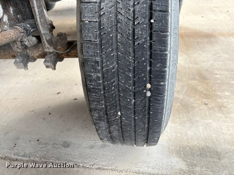 image for item FB3197 2006 East manufacturing end dump trailer