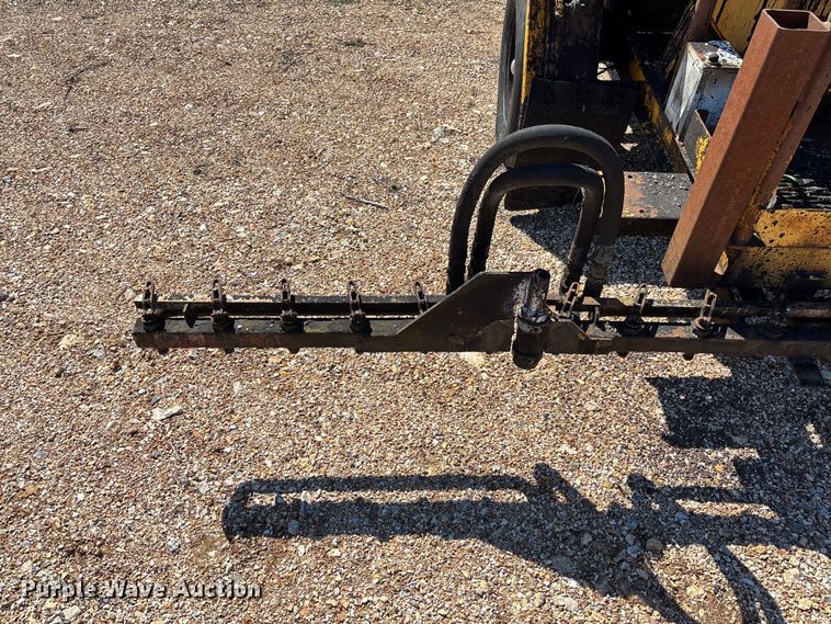 image for item FB3225 2001 Diamond Bilt oil distributor trailer