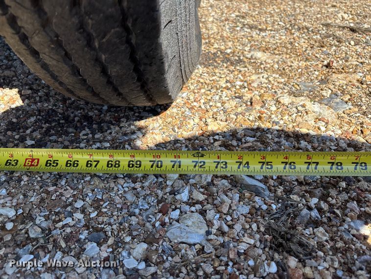 image for item FB3225 2001 Diamond Bilt oil distributor trailer