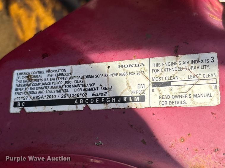 image for item FB3225 2001 Diamond Bilt oil distributor trailer