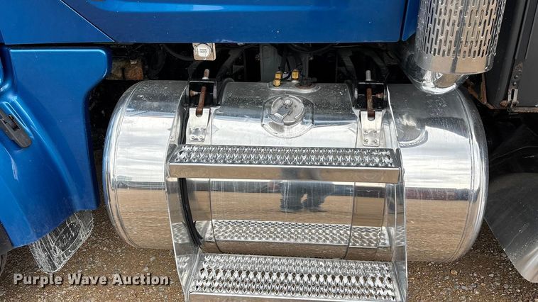 image for item FB3567 2017 Peterbilt 567 dump truck