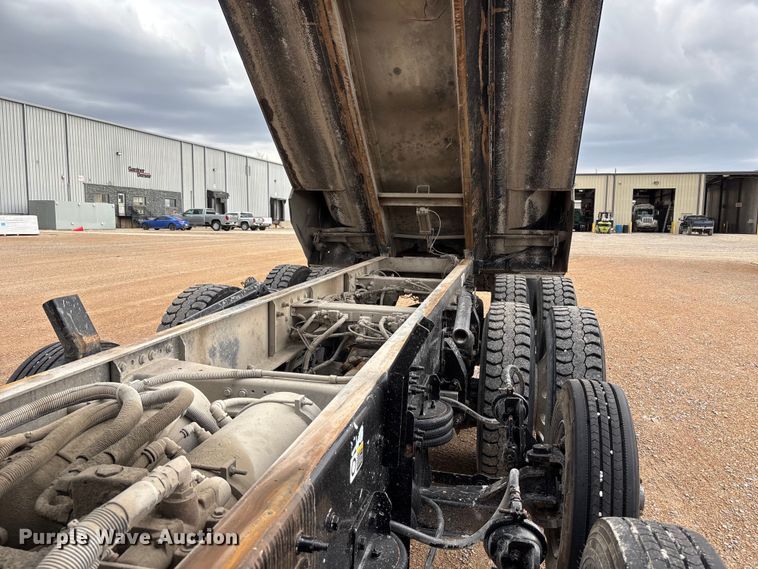 image for item FB3567 2017 Peterbilt 567 dump truck