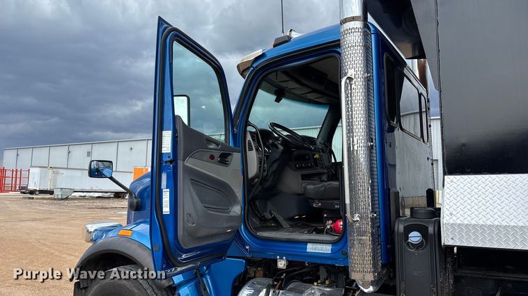 image for item FB3567 2017 Peterbilt 567 dump truck