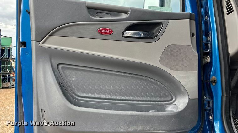 image for item FB3567 2017 Peterbilt 567 dump truck