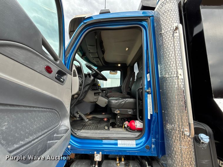 image for item FB3567 2017 Peterbilt 567 dump truck