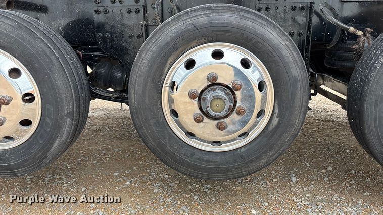 image for item FB3567 2017 Peterbilt 567 dump truck