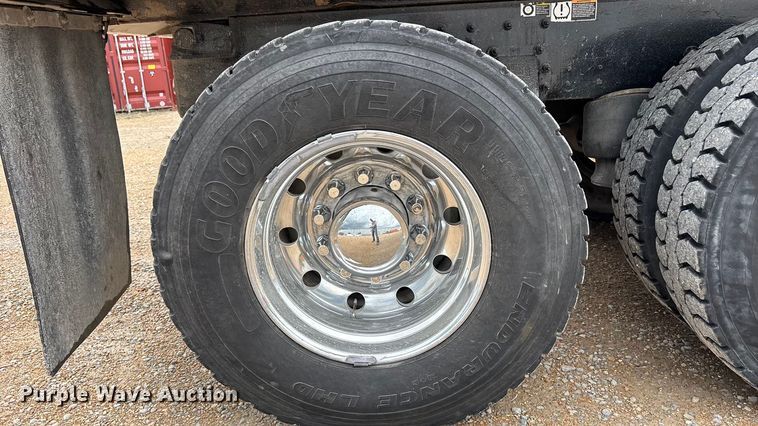 image for item FB3567 2017 Peterbilt 567 dump truck