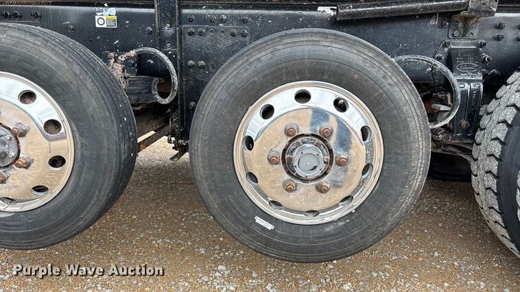 image for item FB3567 2017 Peterbilt 567 dump truck