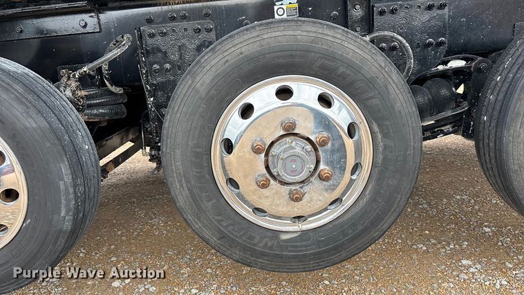 image for item FB3567 2017 Peterbilt 567 dump truck