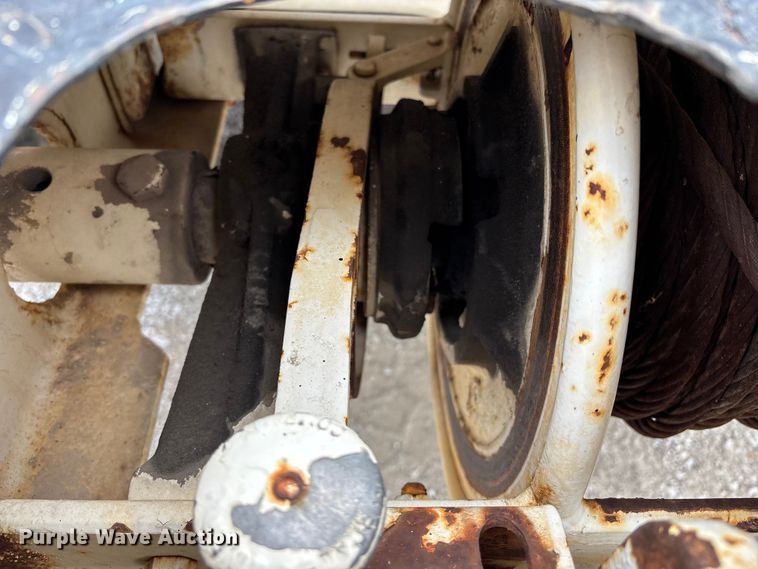 image for item FB3576 1997 Ford F800 digger derrick truck