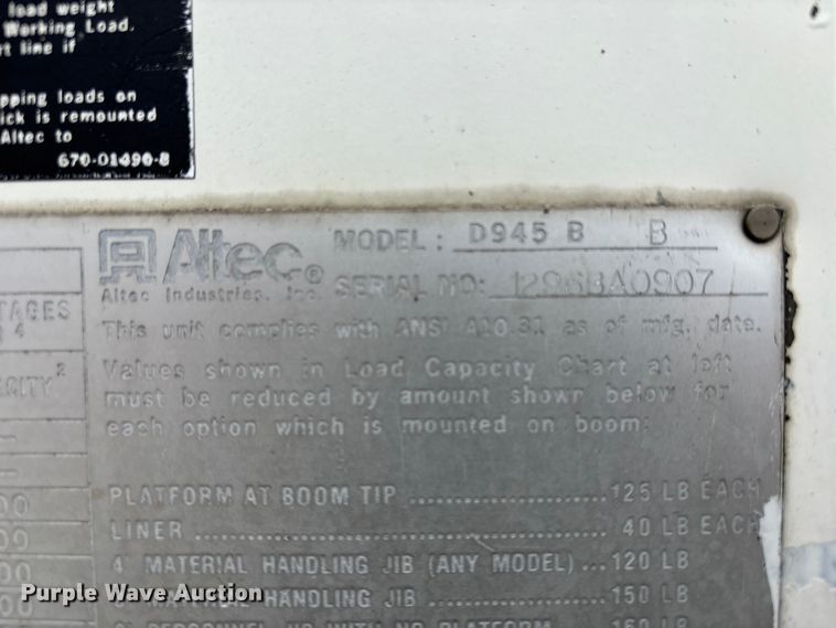 image for item FB3576 1997 Ford F800 digger derrick truck