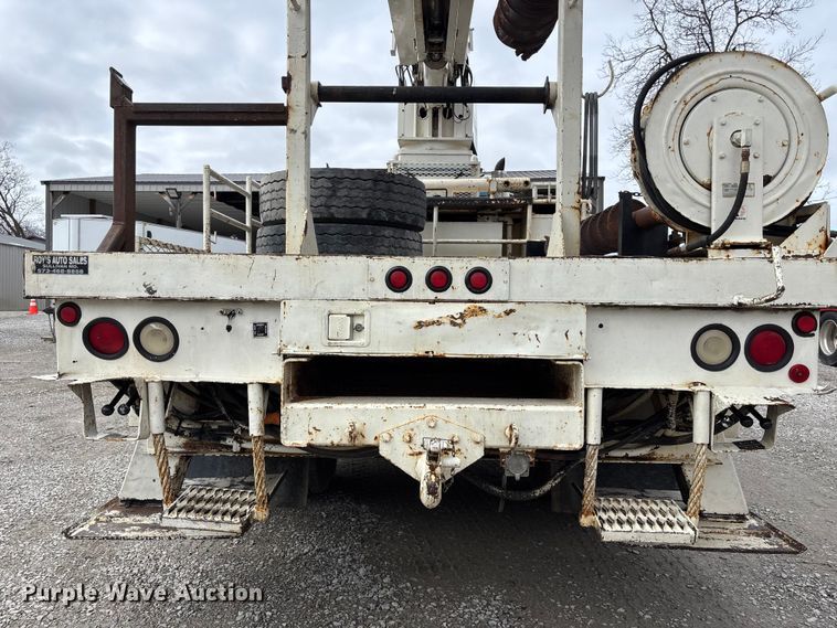 image for item FB3576 1997 Ford F800 digger derrick truck
