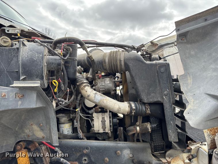 image for item FB3576 1997 Ford F800 digger derrick truck