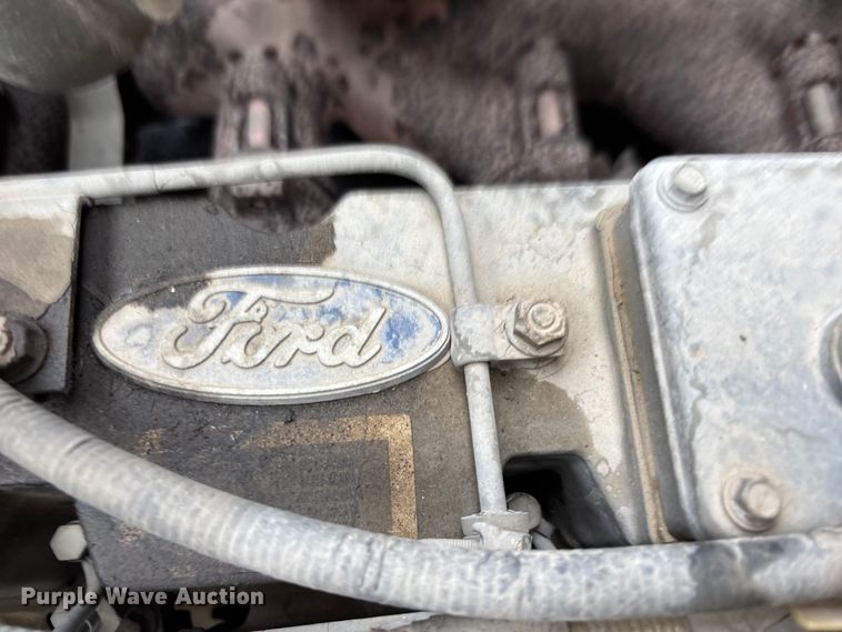 image for item FB3576 1997 Ford F800 digger derrick truck