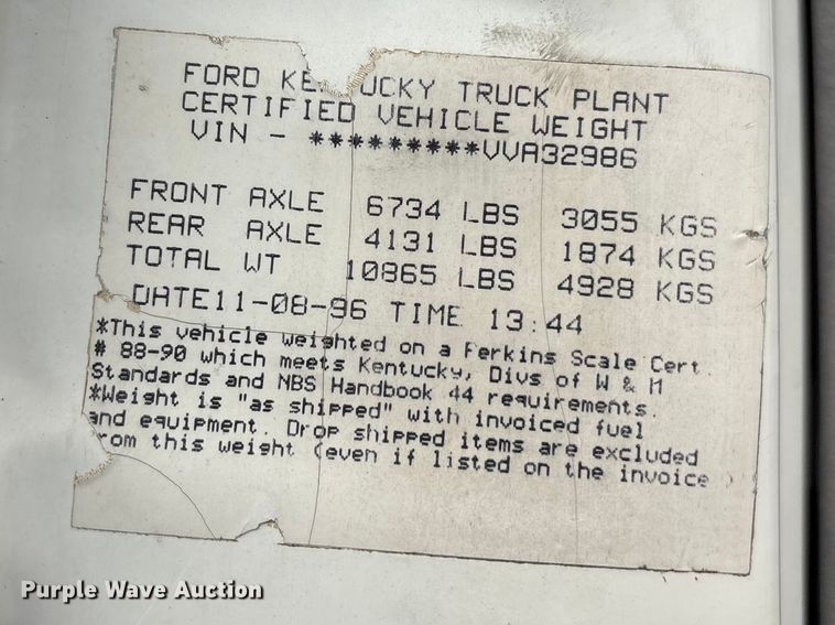 image for item FB3576 1997 Ford F800 digger derrick truck