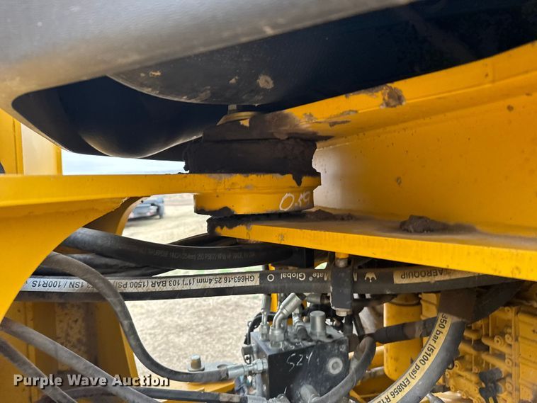 image for item FB6968 2013 John Deere 524K wheel loader