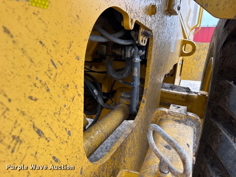 image for item FB6968 2013 John Deere 524K wheel loader