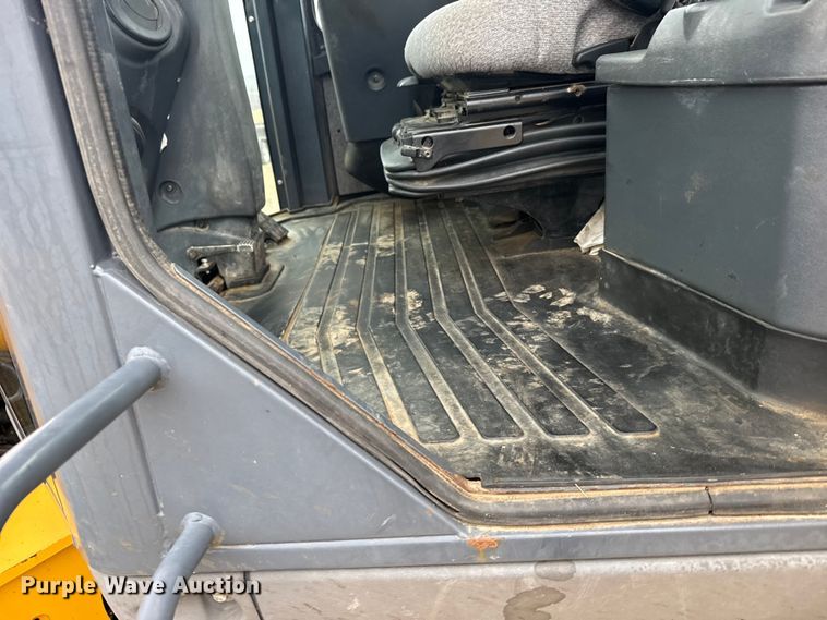 image for item FB6968 2013 John Deere 524K wheel loader